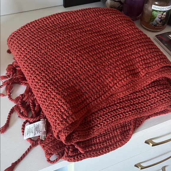 Pottery Barn woven blanket with tassels - Picture 3 of 6